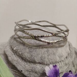 Silver-Tone Closed Bangle Bracelet with Textured Shine | 8” | Hypoallergenic